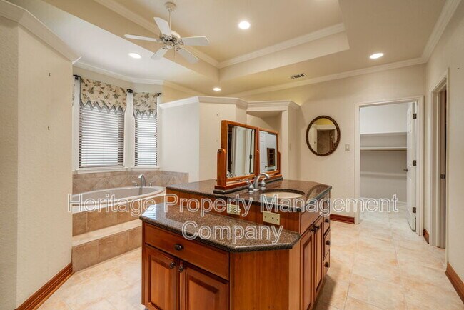 Building Photo - 2162 River Way