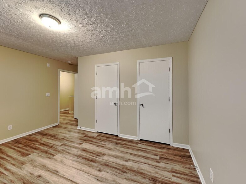 Building Photo - 42 Purple Finch Loop