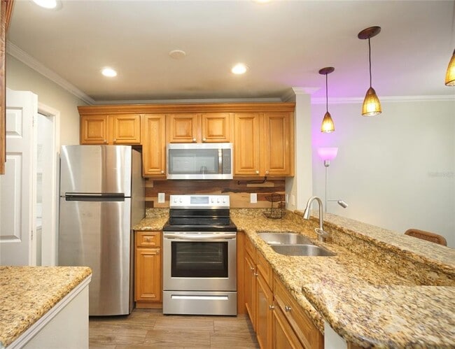 Building Photo - 10122 Winsford Oak Blvd