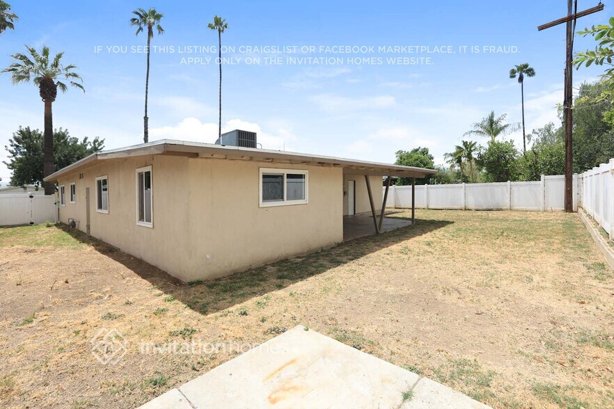 Building Photo - 8943 Conway Dr