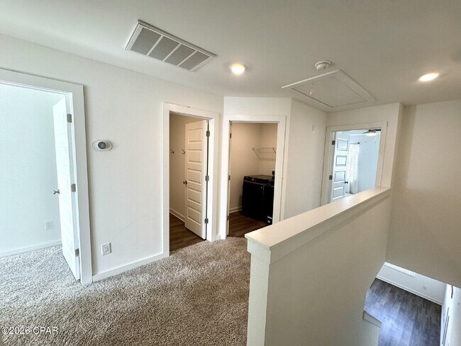 Building Photo - 5889 Tyndall Pl