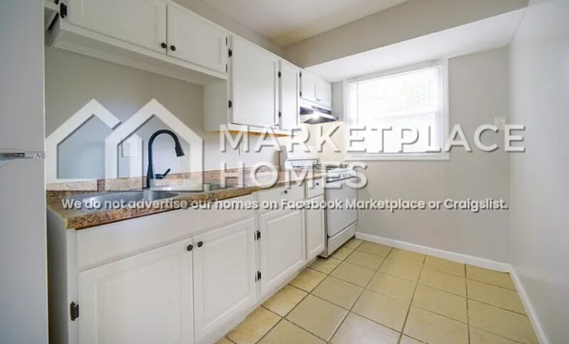 Building Photo - 312 Banff Cir