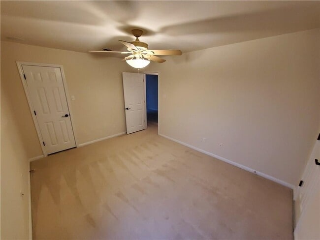 Building Photo - 4310 Reynosa Dr