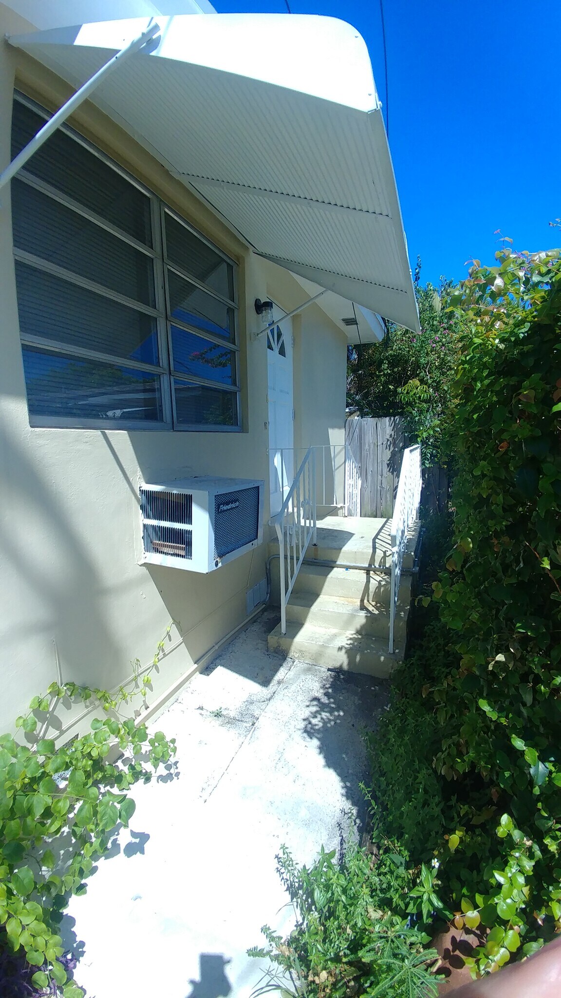 Ext. of Dining Room - 1946 Lincoln St