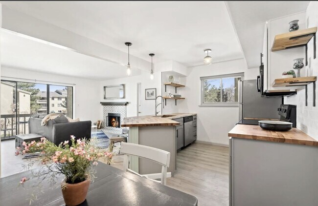 Primary Photo - 60 S Boulder Cir
