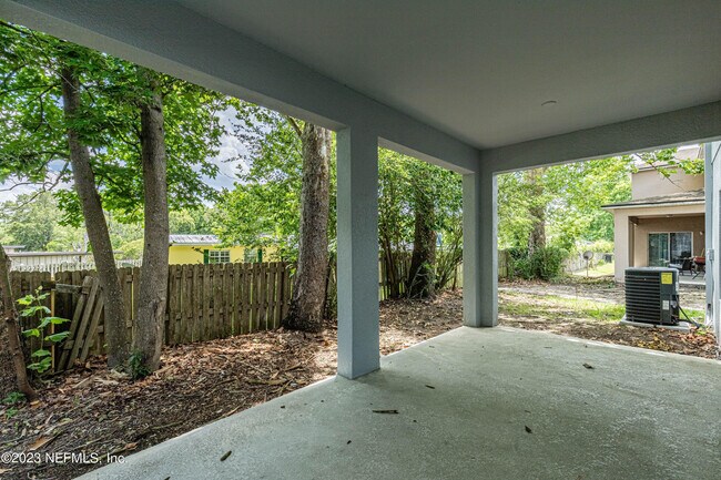 Building Photo - 8014 Ridgehill View Rd