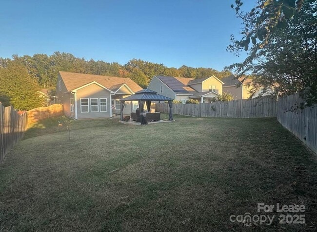 Building Photo - 10031 Goose Landing Dr