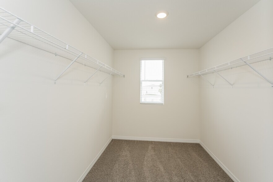Building Photo - 2921 Great Abaco Wy