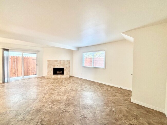 Building Photo - 114 Eagle Rock Ave