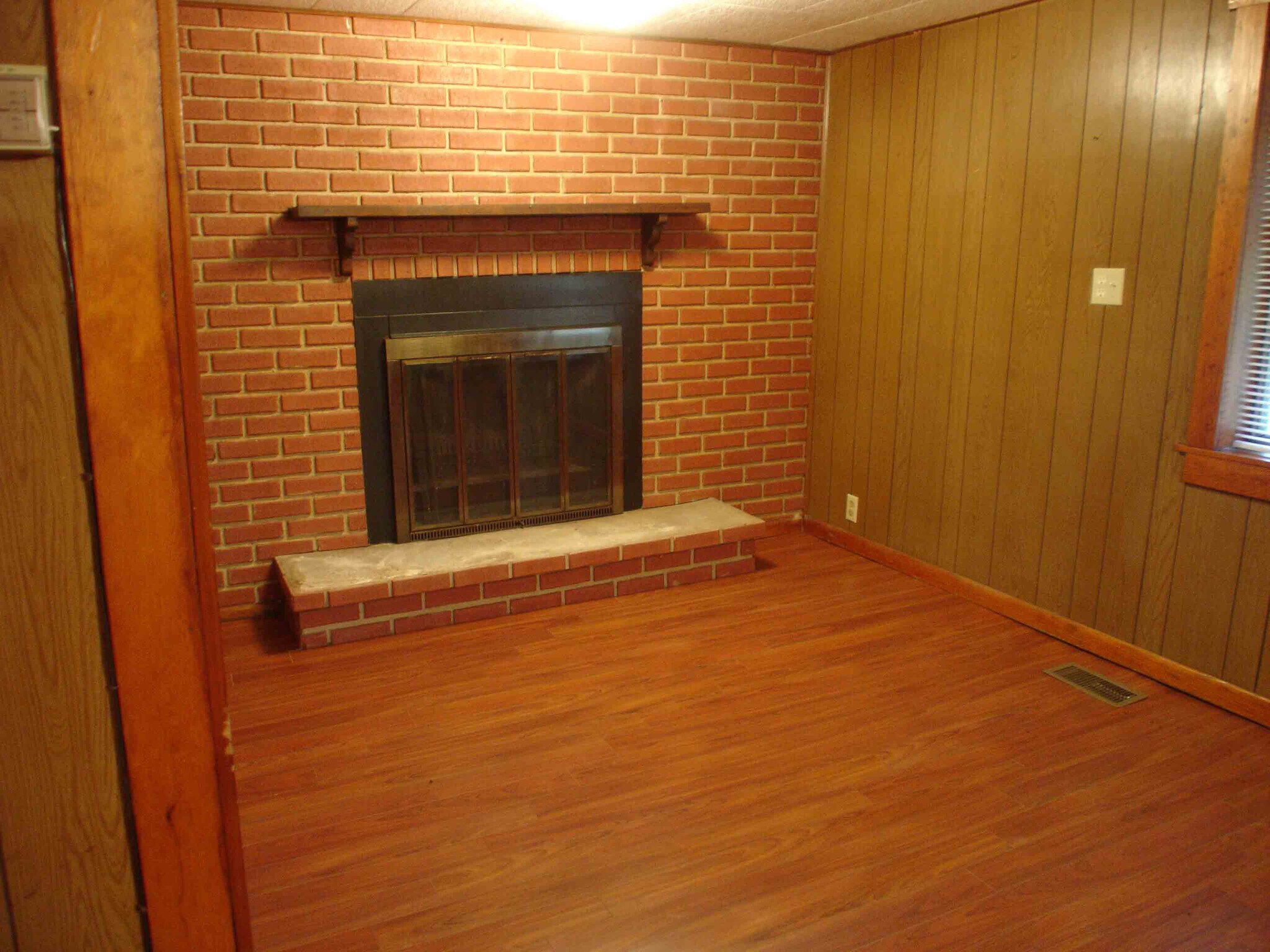 Building Photo - 1212 Garden Hill Rd