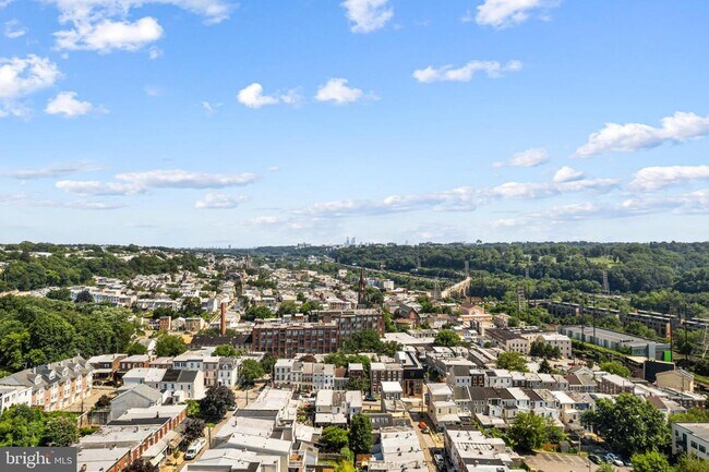 Building Photo - 206 Ripka St