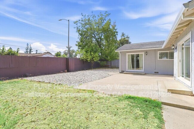 Building Photo - 4924 Olive Oak Way