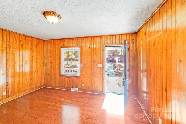 Building Photo - 5311 Princess St