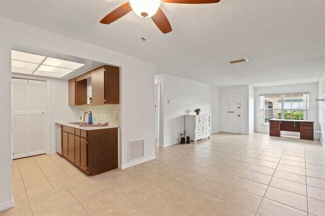 Building Photo - 206 Diamond Cove