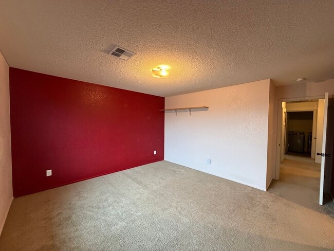 Building Photo - POOL & SOLAR HOME!