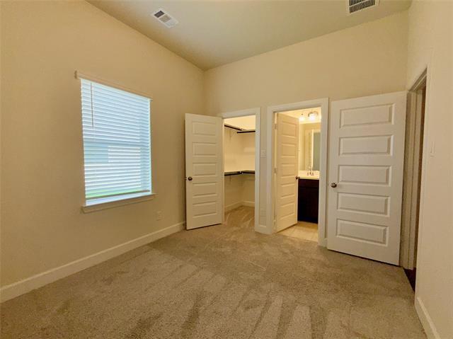 Building Photo - 1804 Welker Dr