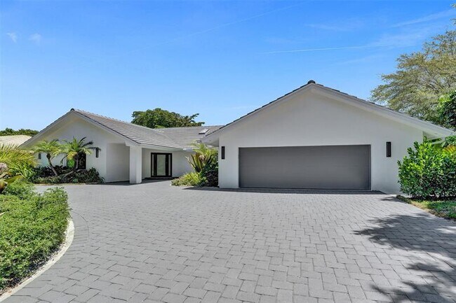 Building Photo - 2800 Banyan Blvd Cir NW