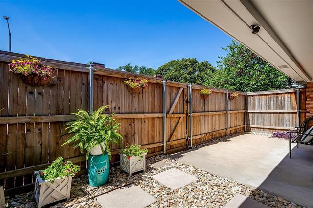 Building Photo - 1147 Roaring Springs Rd