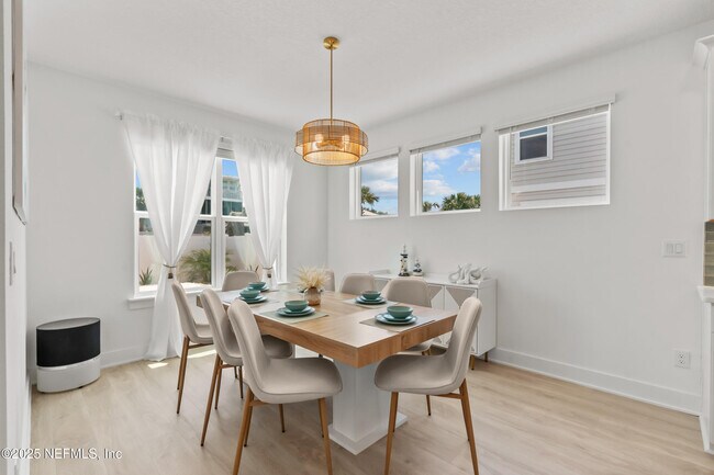 Building Photo - 127 Seaside Vis Ct