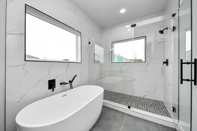 Building Photo - 6816 Del Rio St