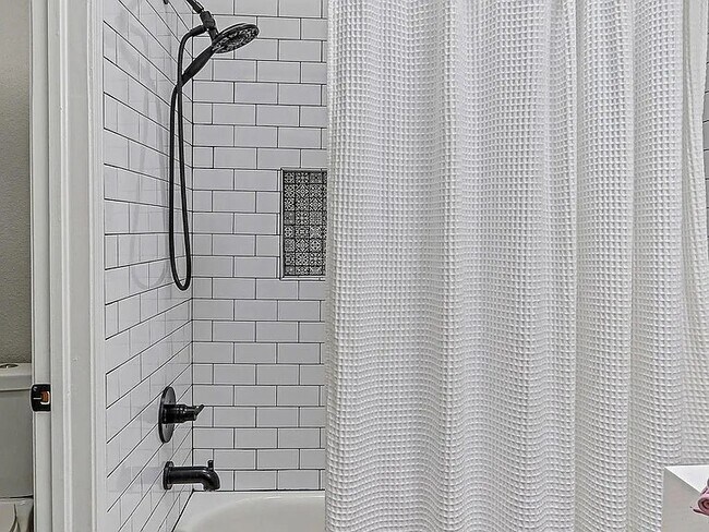 Building Photo - 6776 Copper Ridge Dr