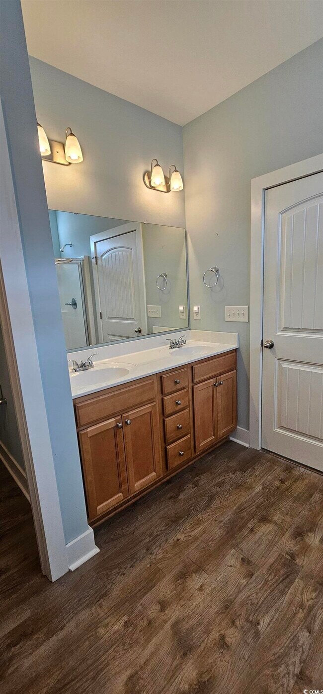 Building Photo - 317 Brighton Pl