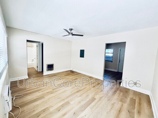 Building Photo - 105 7th Ave N