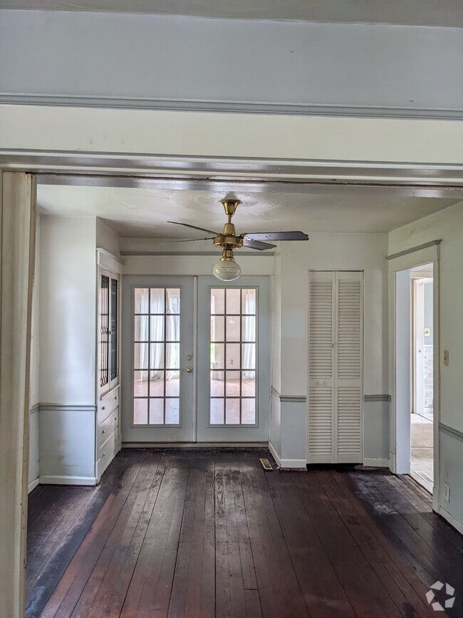 Building Photo - 8111 Bull Creek Rd