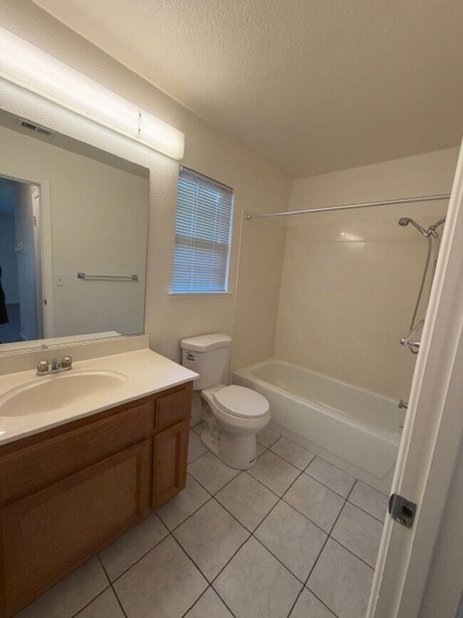 Building Photo - 7585 Twin Oaks Ave