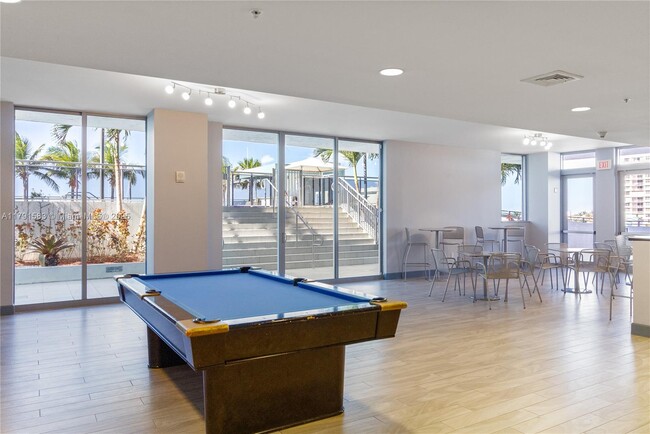 Building Photo - 7901 Hispanola Ave