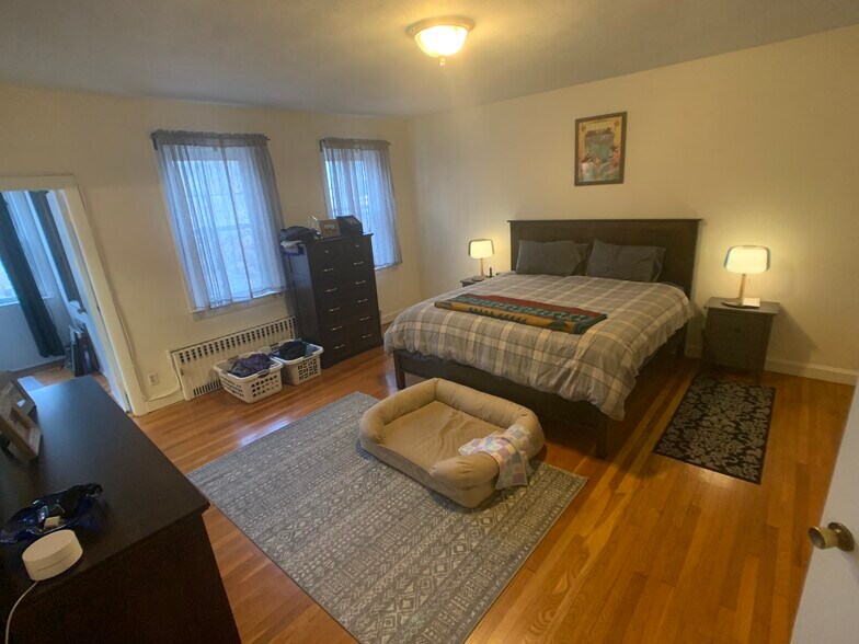 Building Photo - 20 Dean Rd