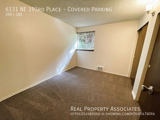 Building Photo - 6131 NE 193rd Pl