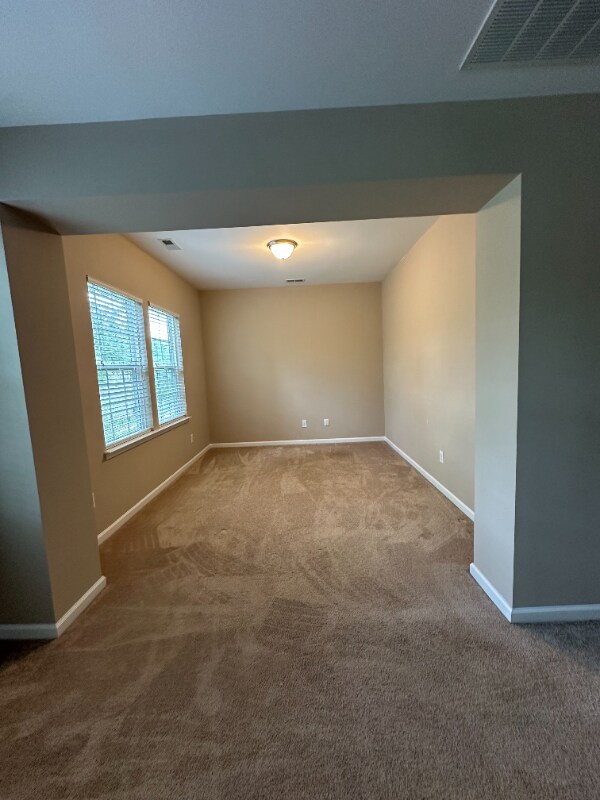 Building Photo - 109 Grayfox Dr