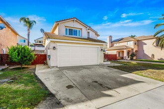 Building Photo - 44570 Johnston Dr