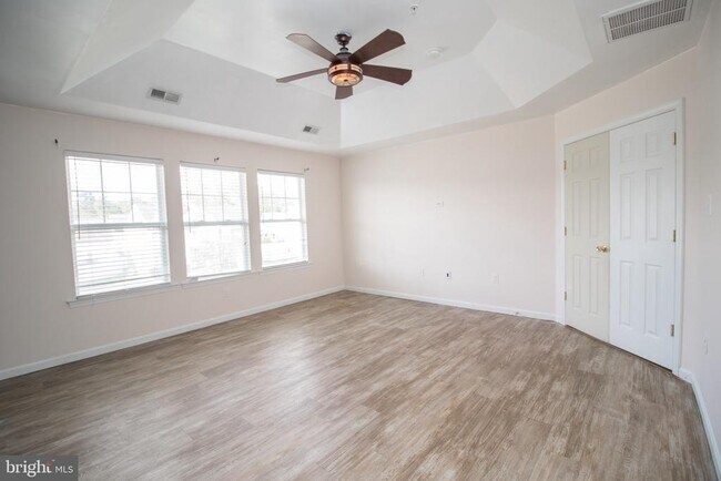 Building Photo - 45567 Bethson St