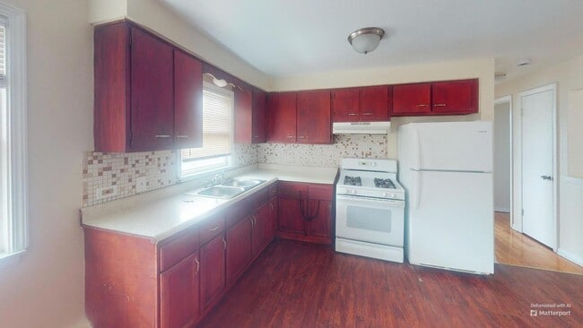 Building Photo - 875 E 87th Pl