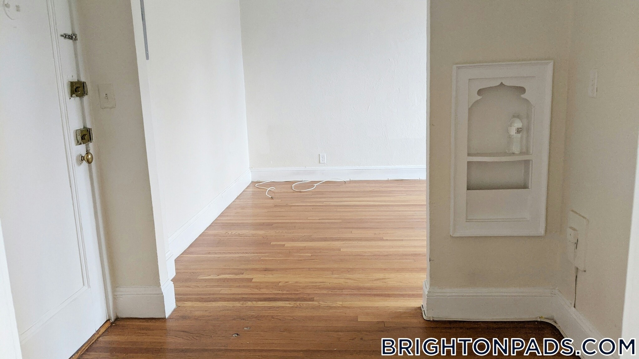 Building Photo - 2045 Commonwealth Ave