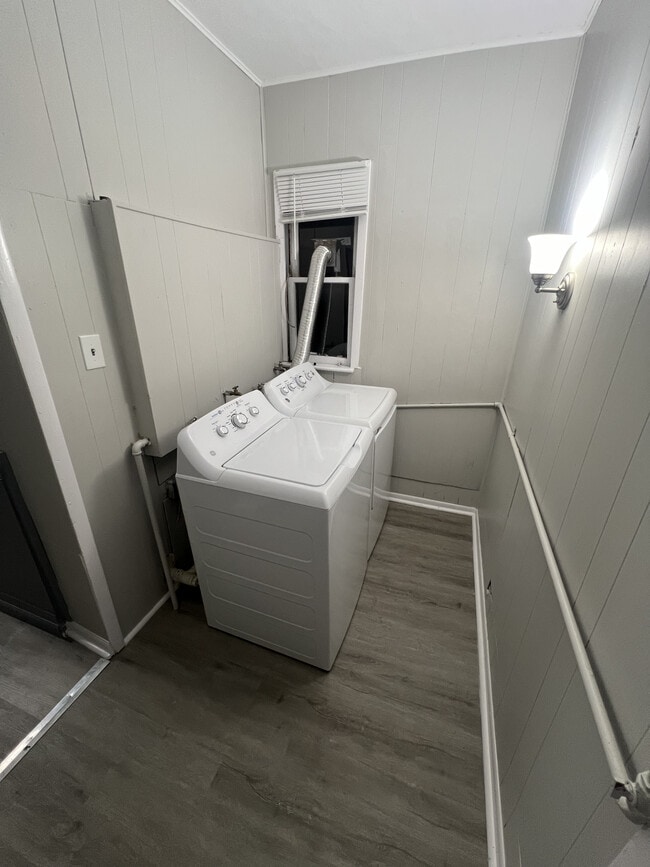 Building Photo - 334/336 Parkdale Ave.