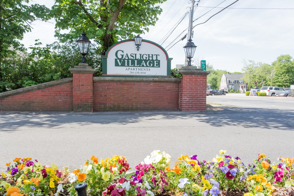 Gaslight Village Apartments Weymouth