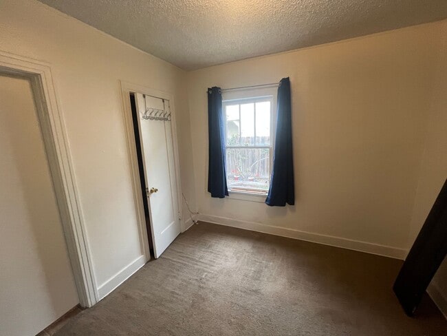 Building Photo - 3 Bedroom, 2 Bathroom Home in Normal Heights