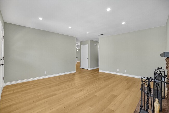 Building Photo - 44506 Sancroft Ave