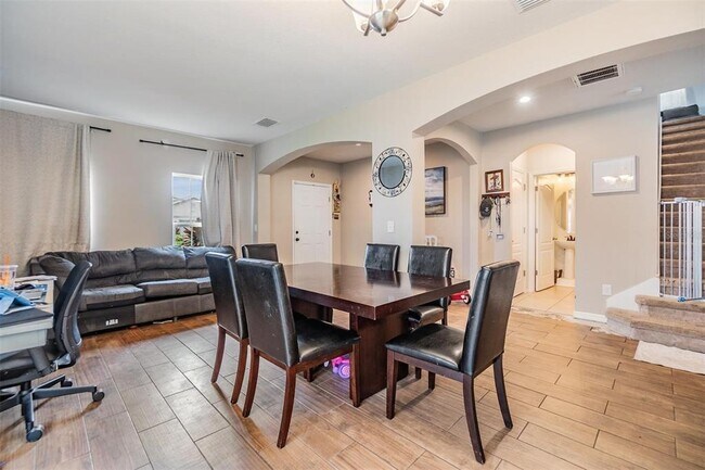 Building Photo - 2073 BRANDING IRON Way