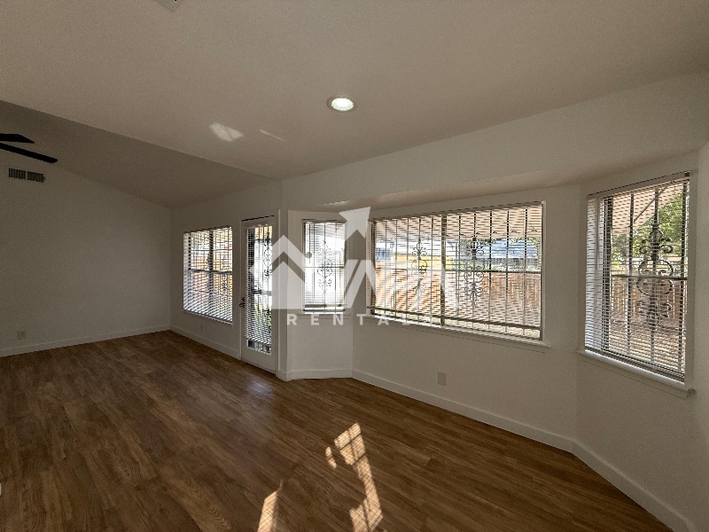 Building Photo - 7131 Cork Dr