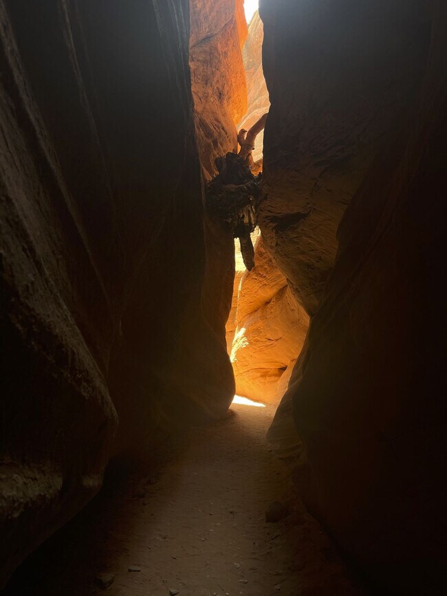 Building Photo - 170 E 100 N