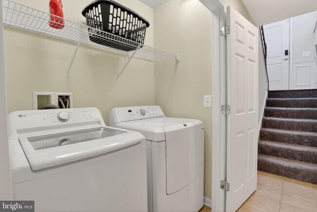 Building Photo - 42671 Redeemer Terrace