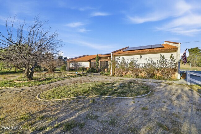 Building Photo - 40555 20th St W