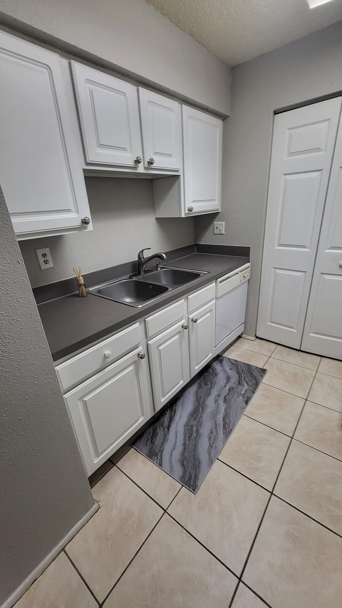 Building Photo - 3748 Idlebrook Cir