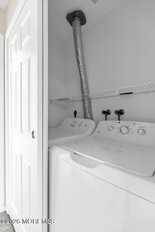 Building Photo - 130 Bodman Pl