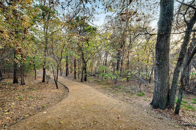 Building Photo - 916 Lake Sierra Wy