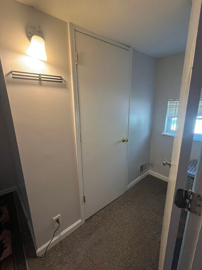 Building Photo - 617 Van Roberts Pl